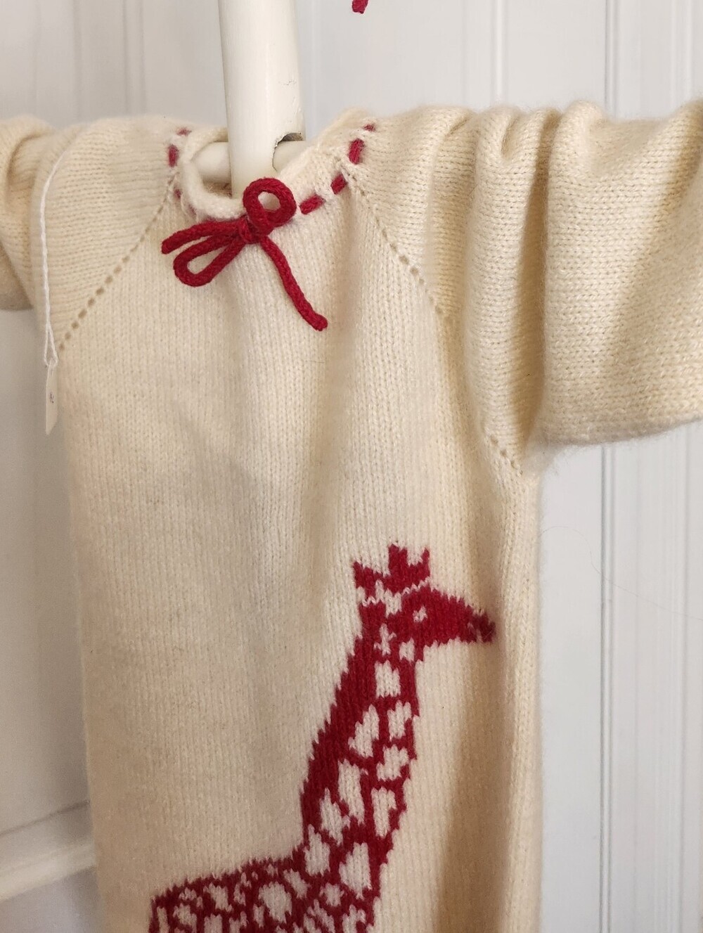 100% American Cashmere Cream and Red Giraffe Baby Sacque One Size - Picture 5 of 12